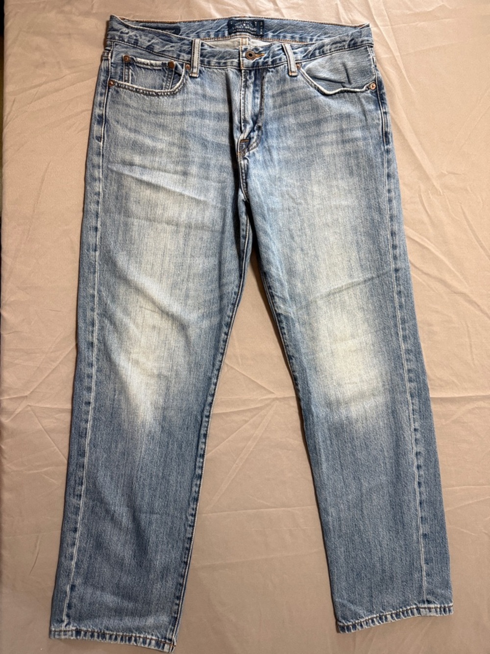Lucky Brand Men's Light Wash Straight Jeans